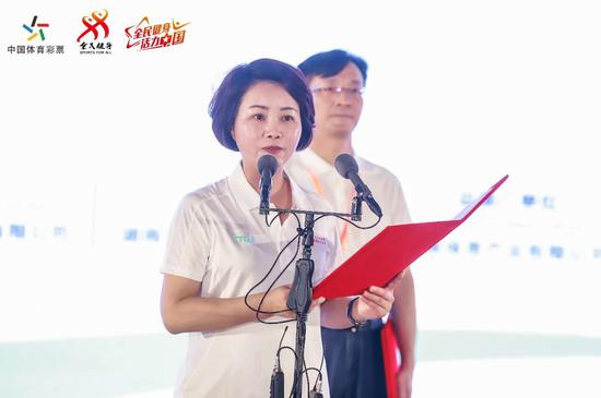 （長沙市政協(xié)副主席、市體育局局長李平致辭）