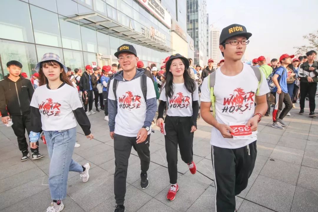 戰(zhàn)馬相伴，勇不止步丨戰(zhàn)馬毅行百公里戰(zhàn)隊招募令！